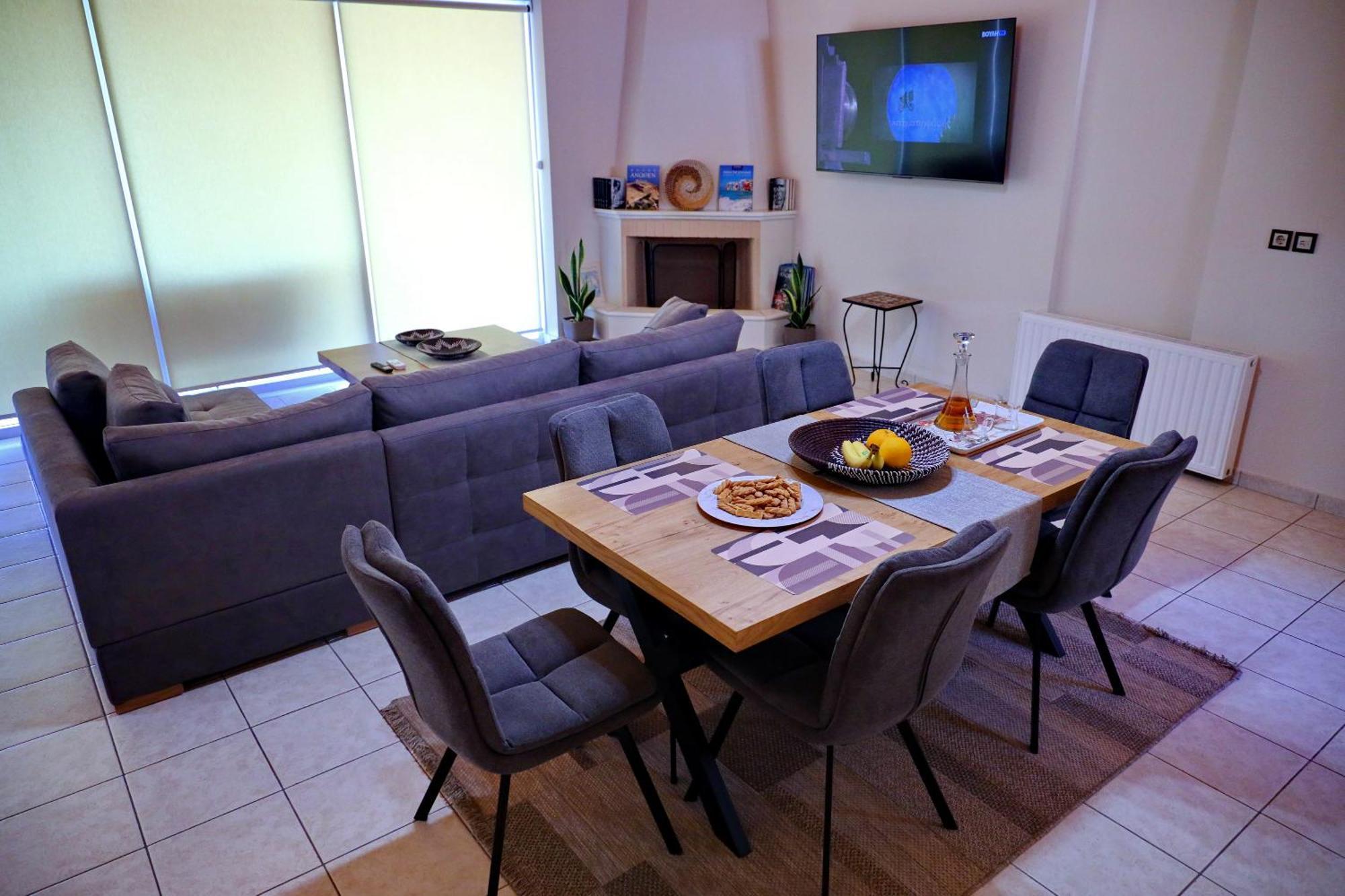 αμφιθεα! στη ναυπακτο ! Apartment